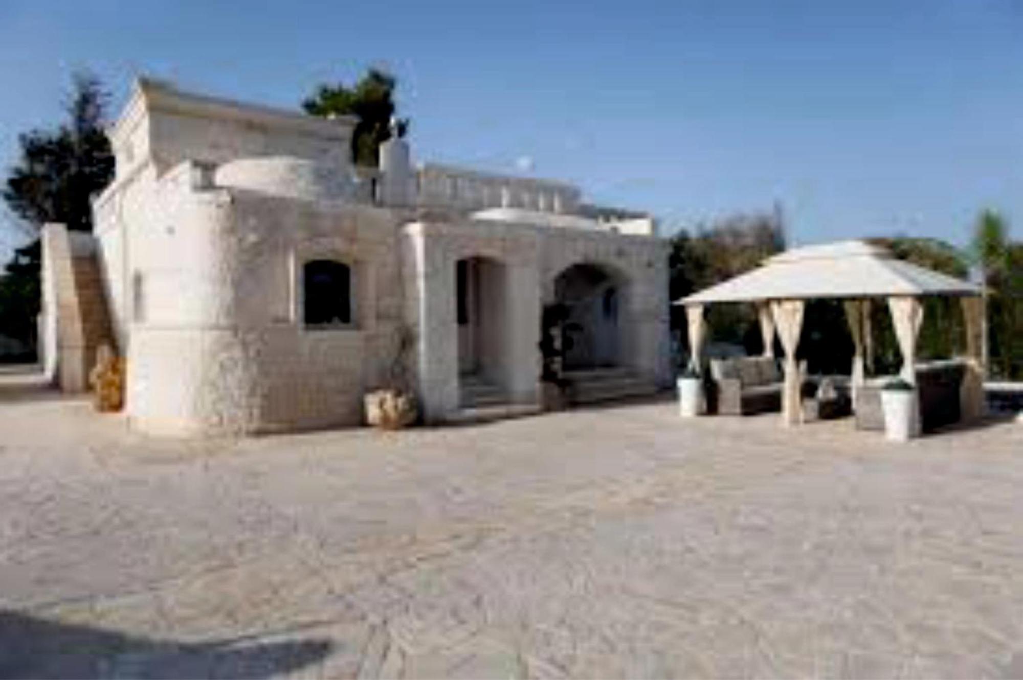 Villa Brachychiton Остуни Экстерьер фото