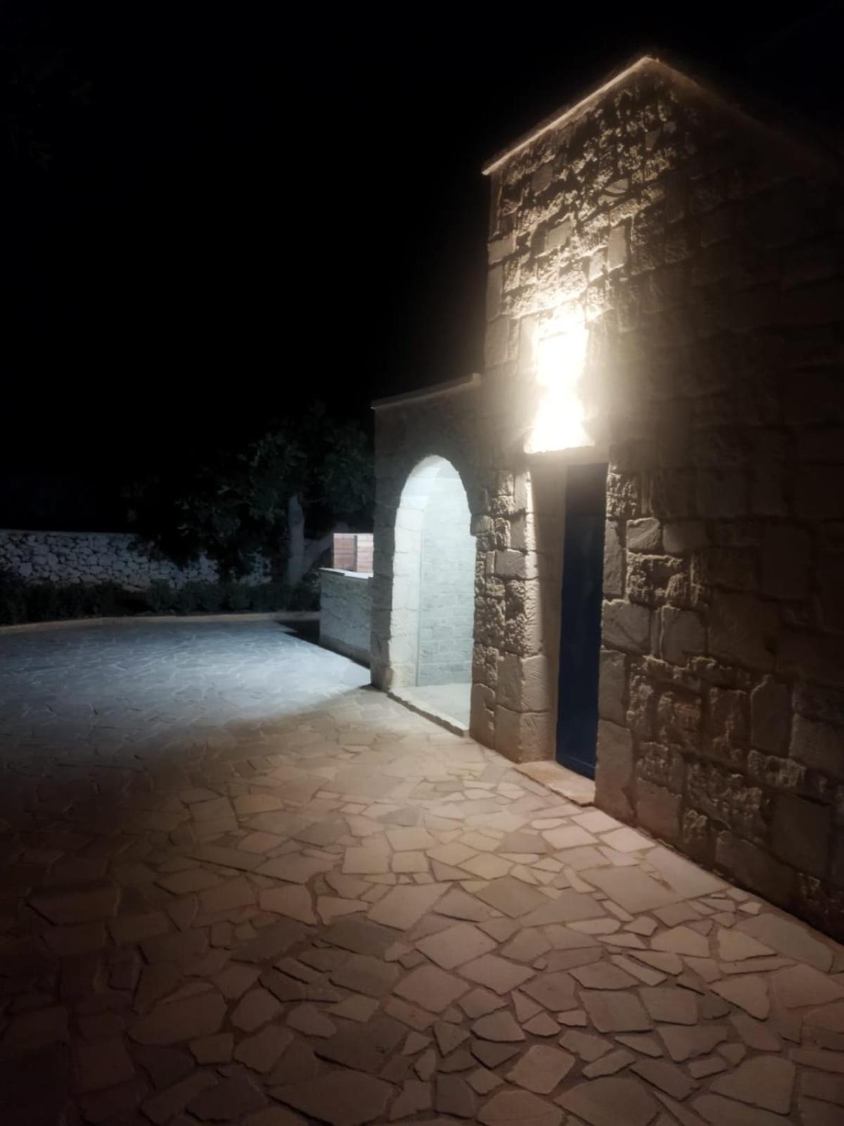 Villa Brachychiton Остуни Экстерьер фото